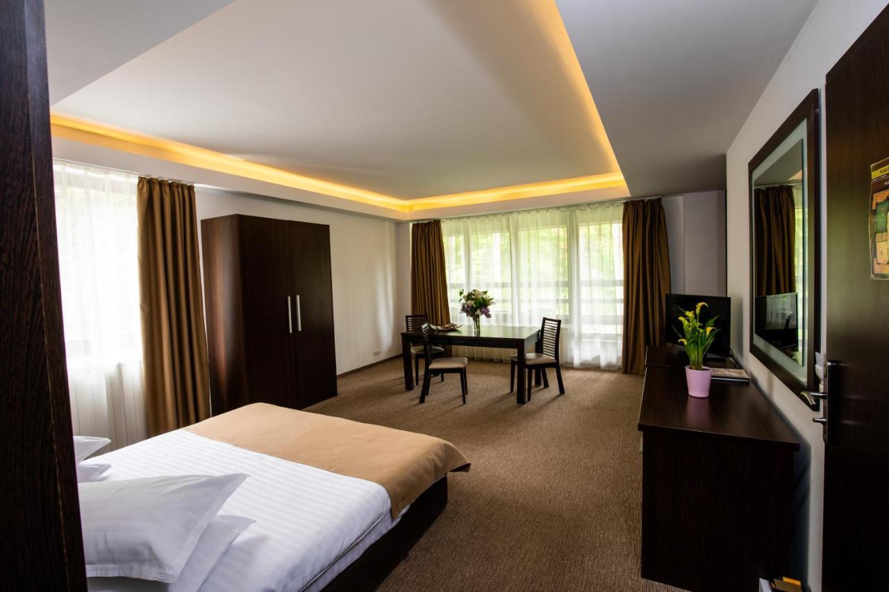 Hotel Smart Sinaia Eksteriør billede