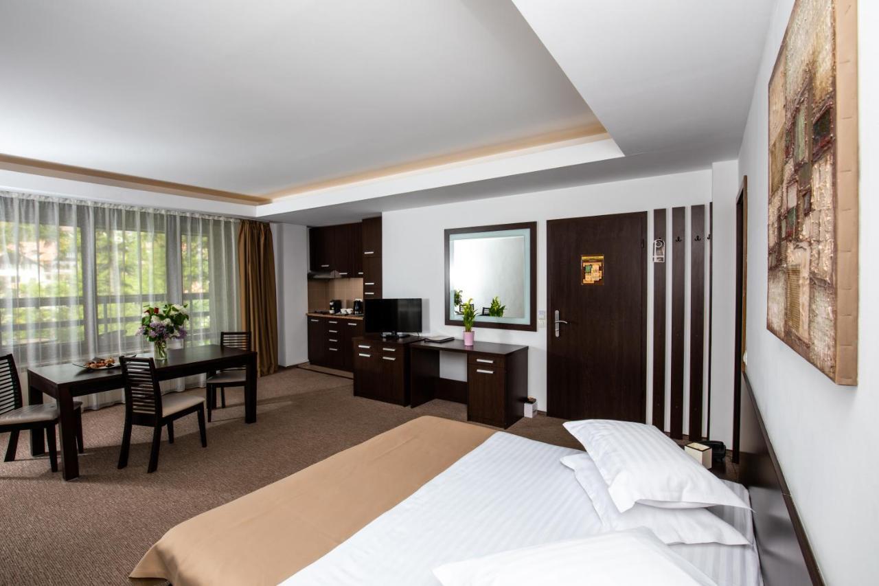 Hotel Smart Sinaia Eksteriør billede
